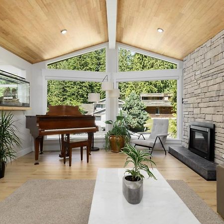 Beautiful Villa With Heated Pool Hot Tub By Forest Северный Ванкувер Экстерьер фото