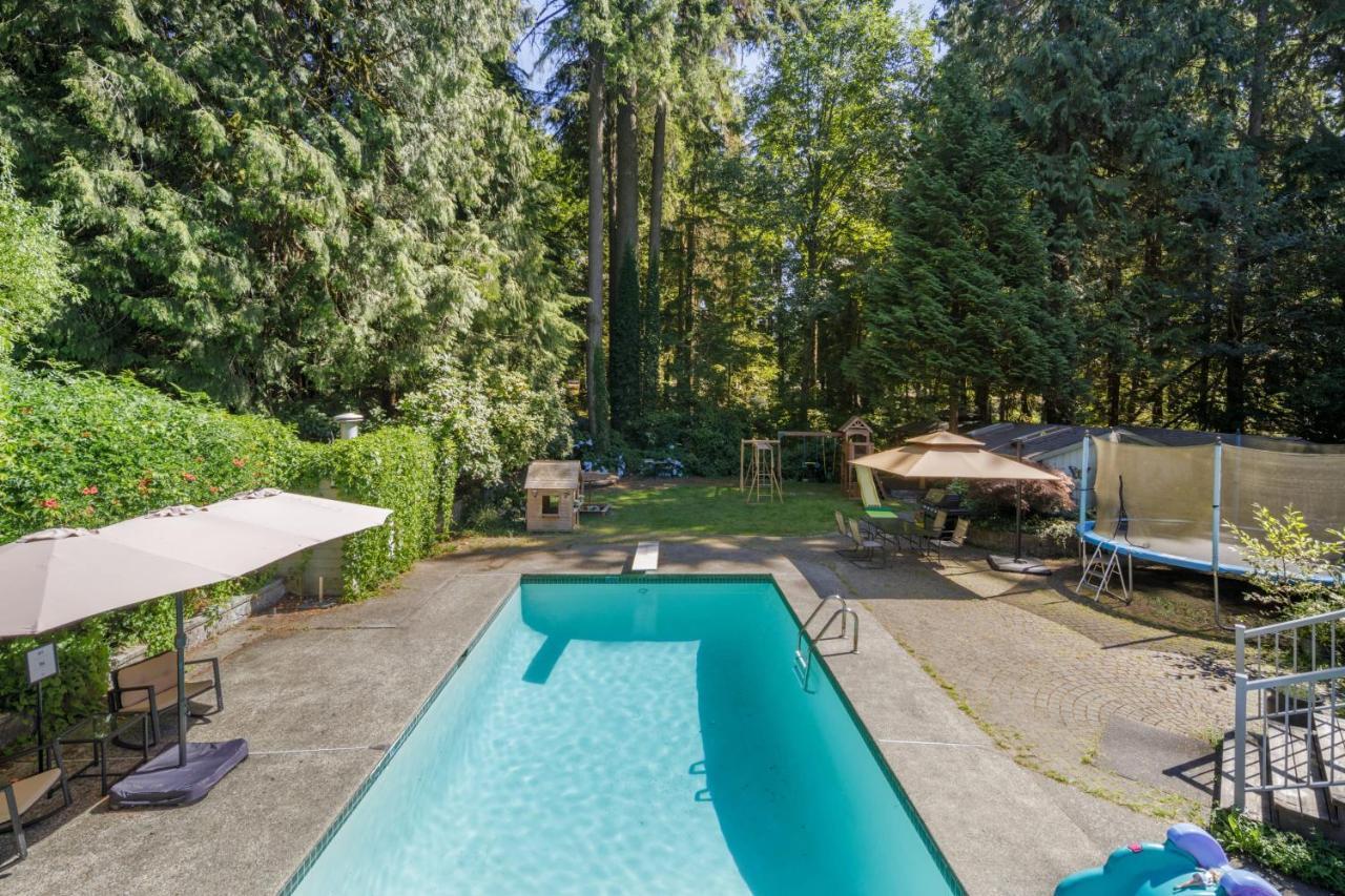 Beautiful Villa With Heated Pool Hot Tub By Forest Северный Ванкувер Экстерьер фото